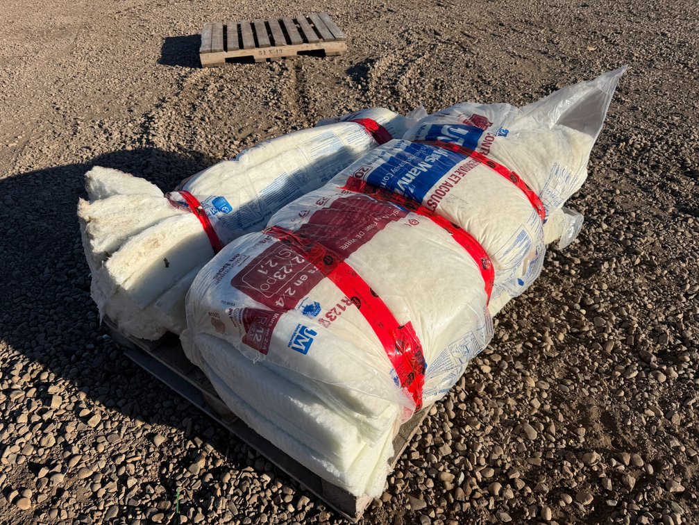 Assorted R12 2x4 Insulation