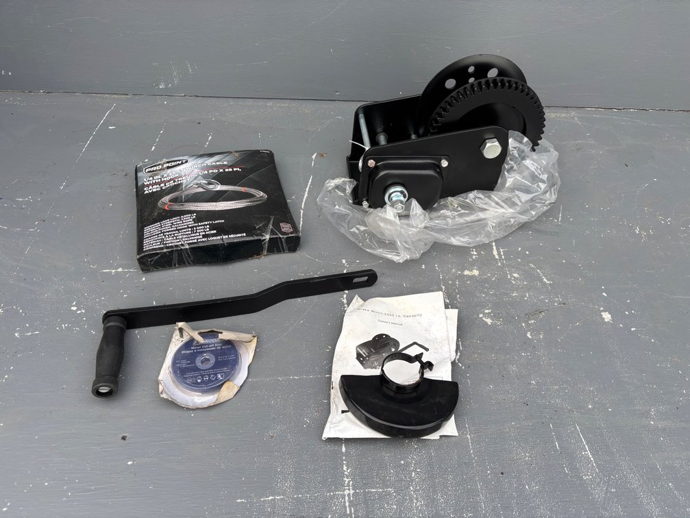 2,500lb Hand Winch