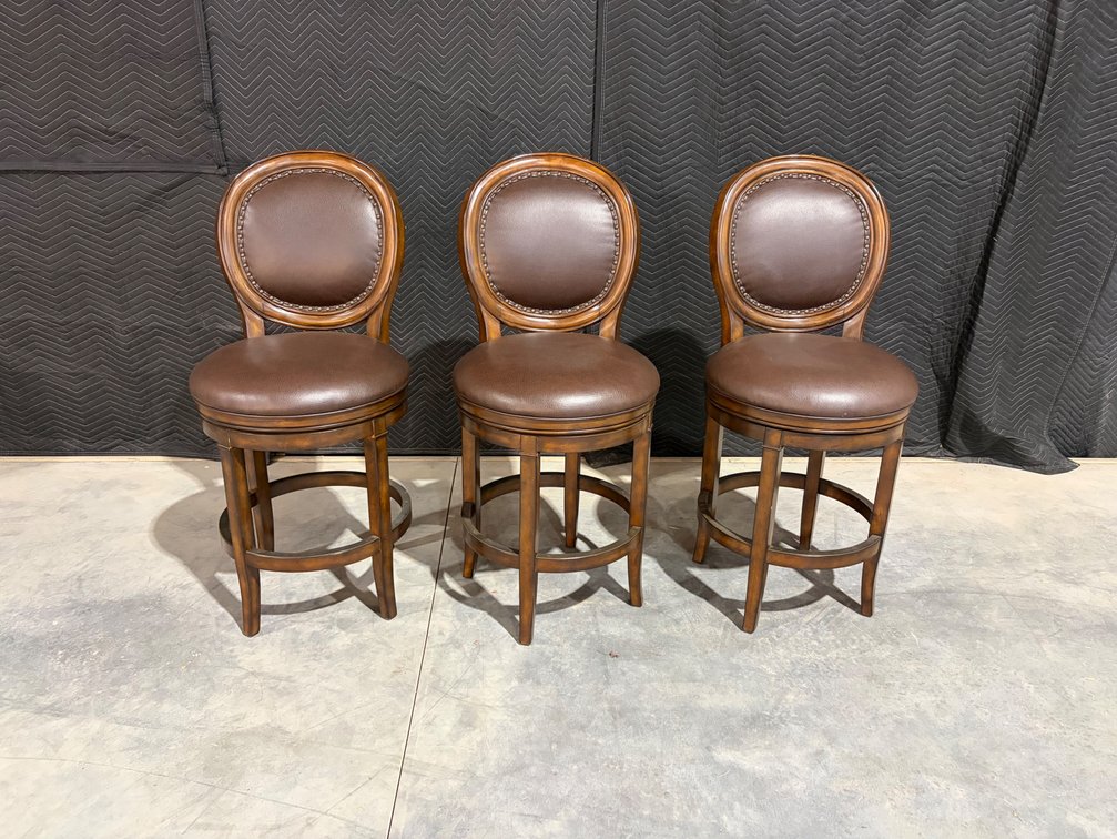 Lot 352
