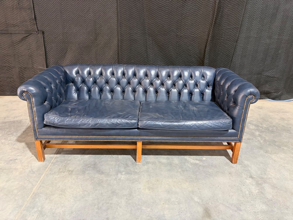 Lot 370