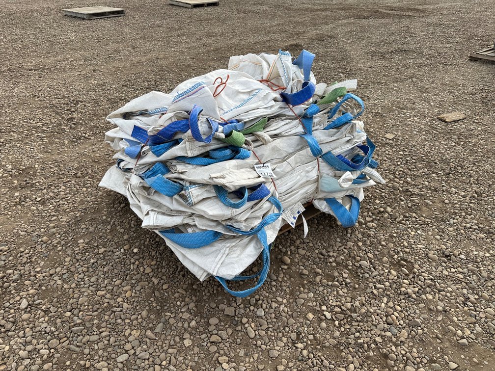 Pallet of 20' Feed totes