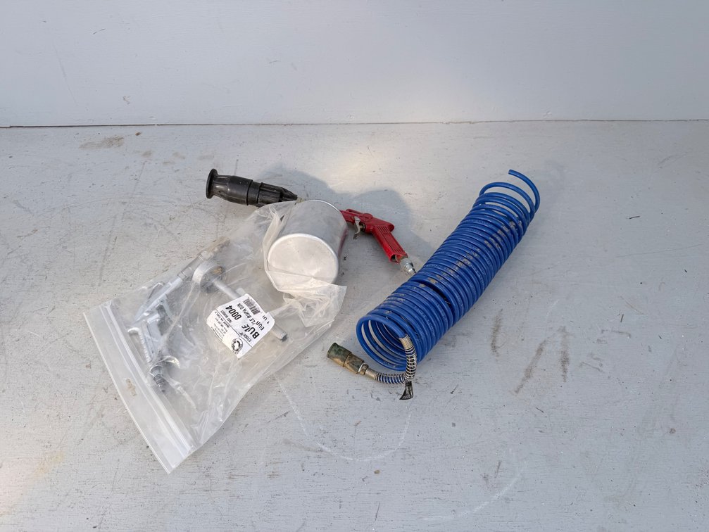 Pneumatic Paint Sprayer