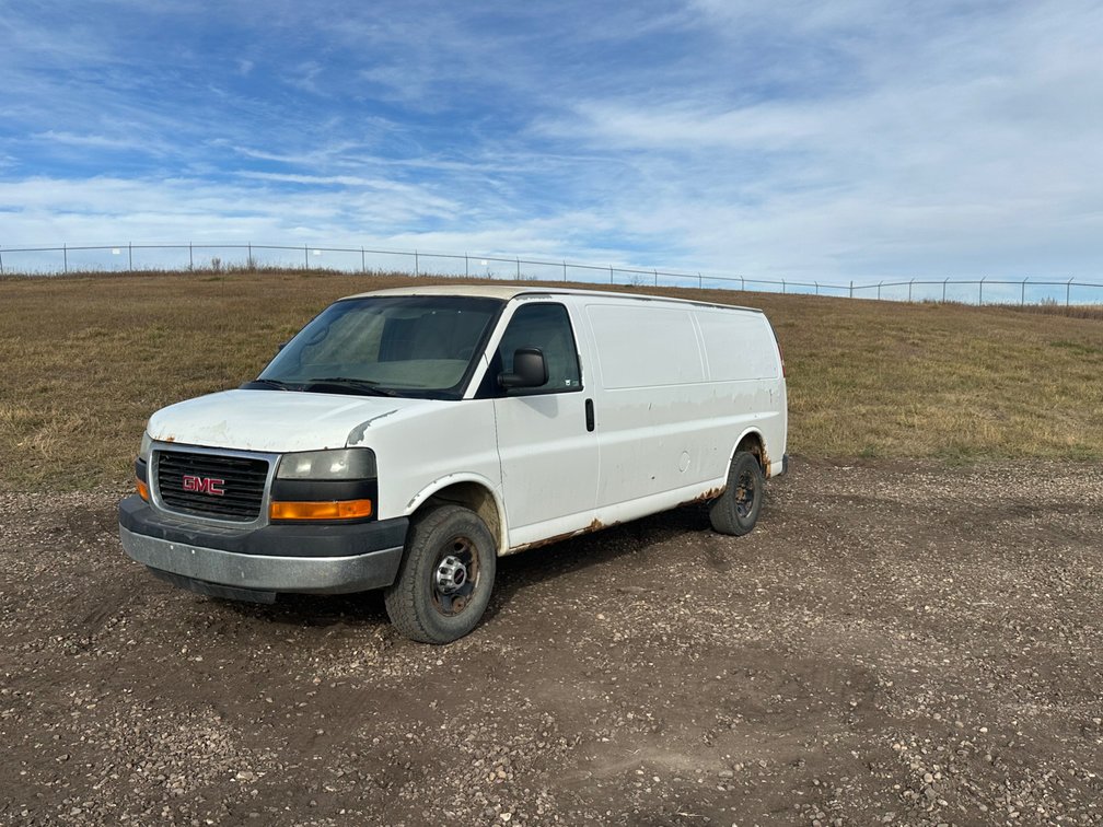 2007 GMC Savana Cargo RWD Van (Non-Running)