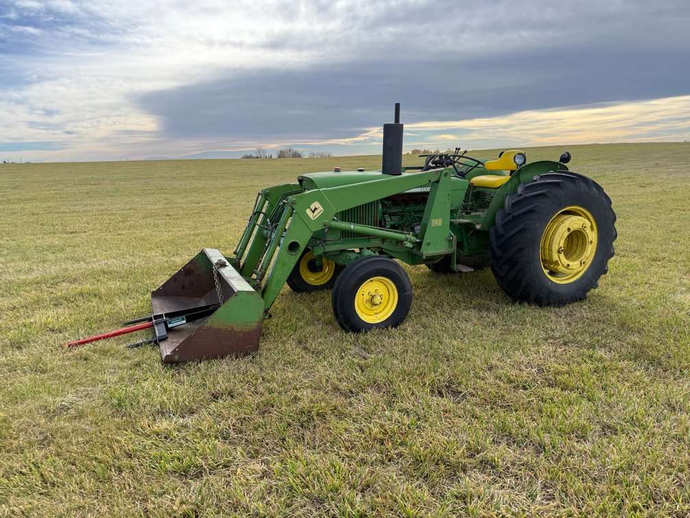 John Deere 2130 FEL Tractor