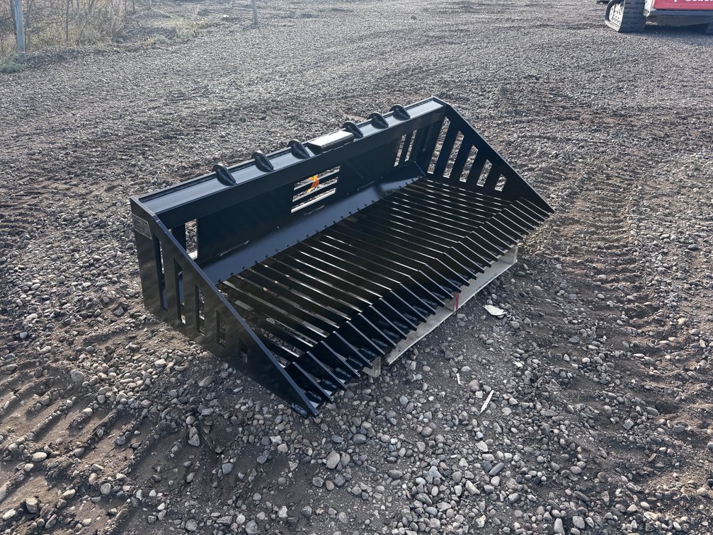 Unused 2026 GIYI 66" Skid Steer Rock Bucket