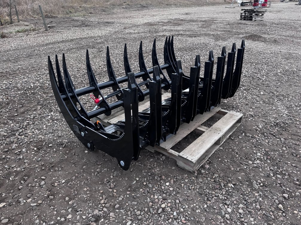 Unused 2026 GIYI 72" Skid Steer Grapple