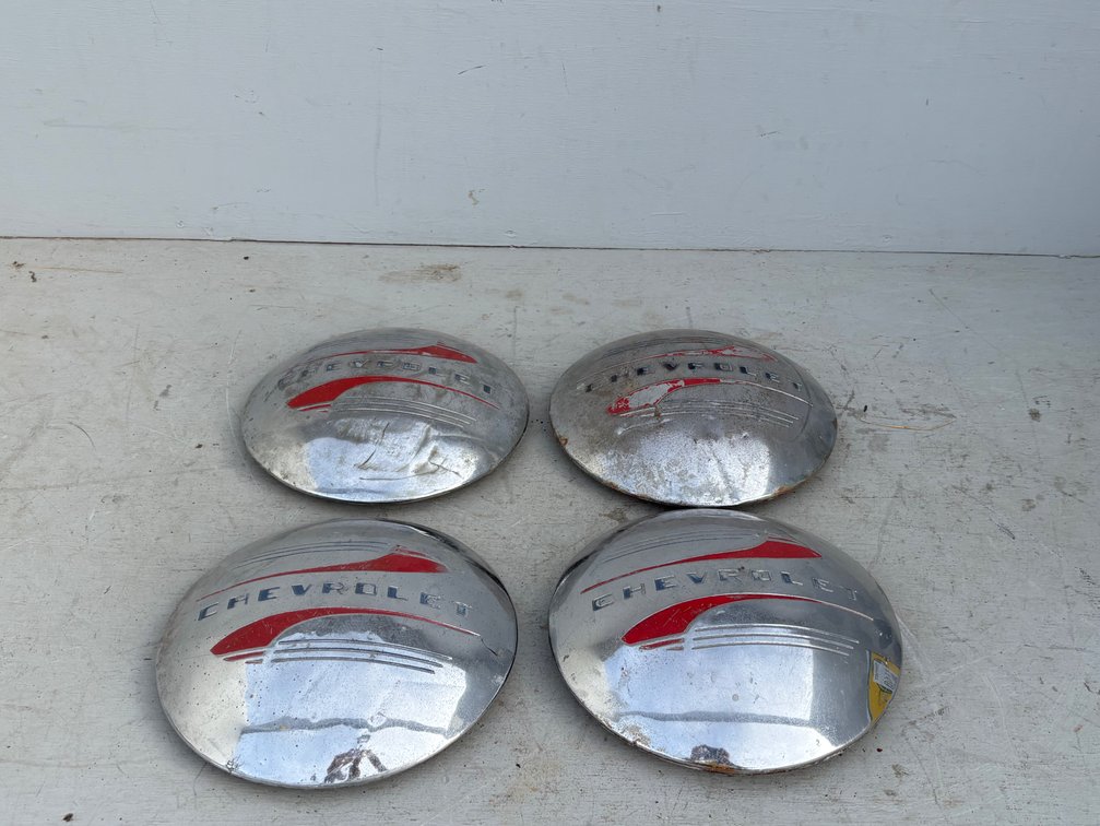 (4) Chevrolet Dog Dish Centre Hubcaps