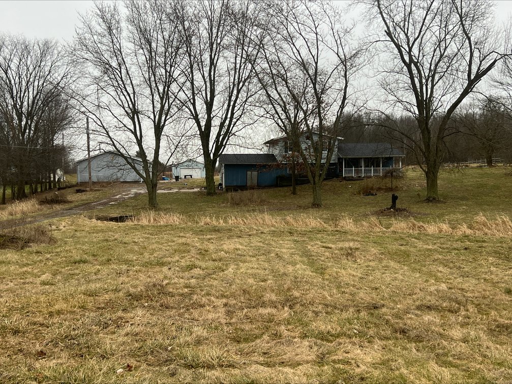 3902 McClintocksburg, Diamond, OH. 44412