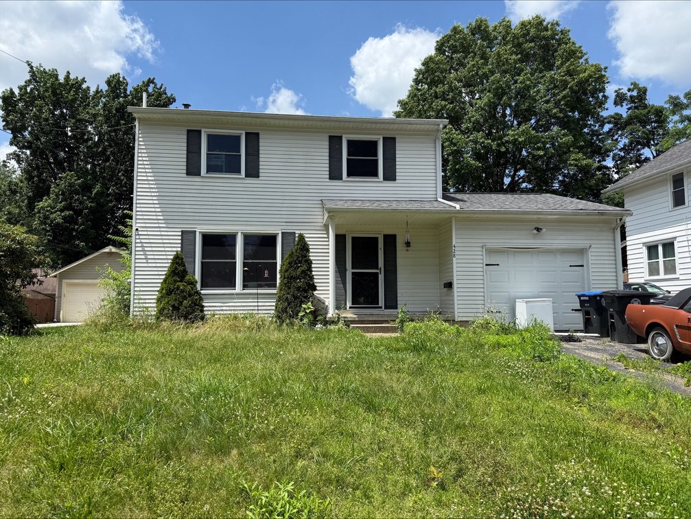 428 Seaman Ave., Akron, OH. 44305