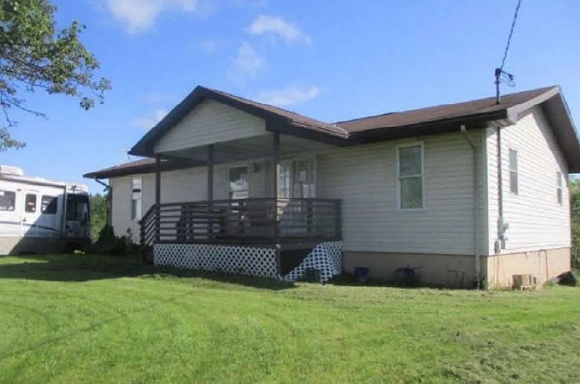 105 Woodcrest Ln., Marietta, OH. 45750