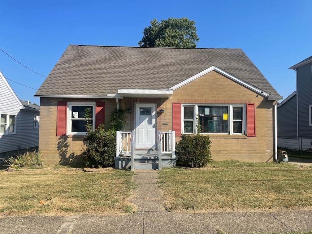 839 Brown St., Zanesville, OH. 43701