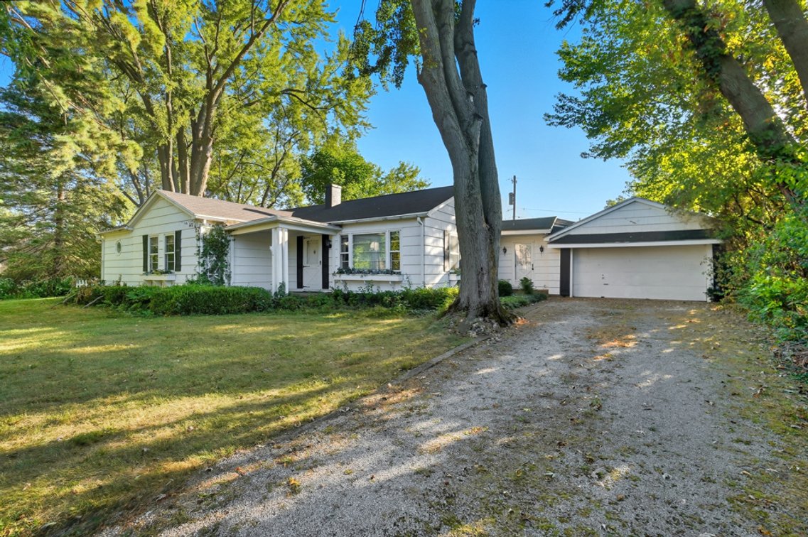 716 Farrer St., Maumee, OH. 43537