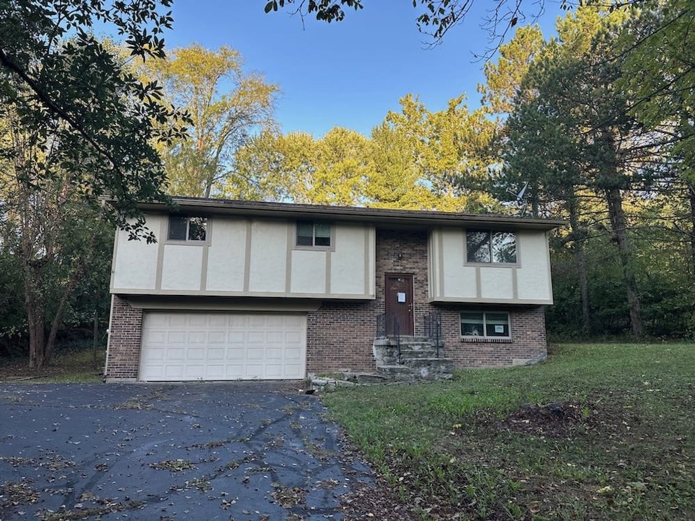 10133 Leacrest Rd. Cincinnati, OH. 45215