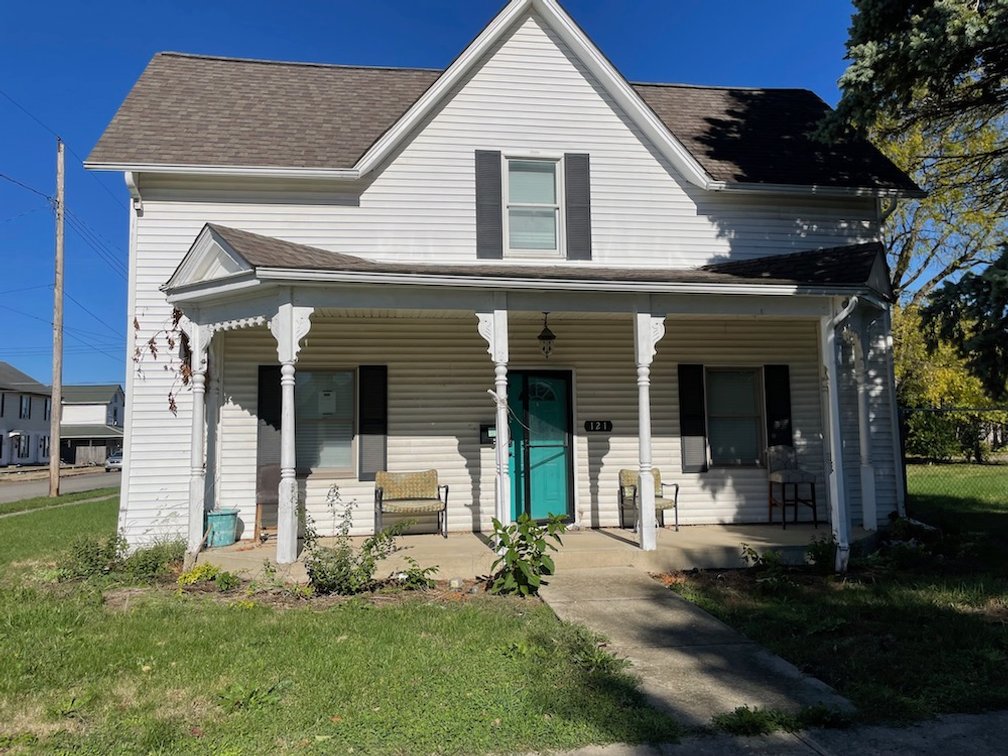 121 W. Center St., London, OH. 43140