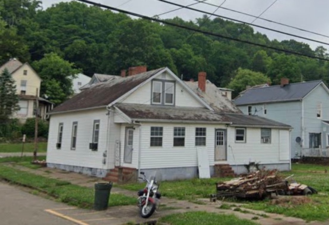 323 5th St., Lowell, OH. 45744