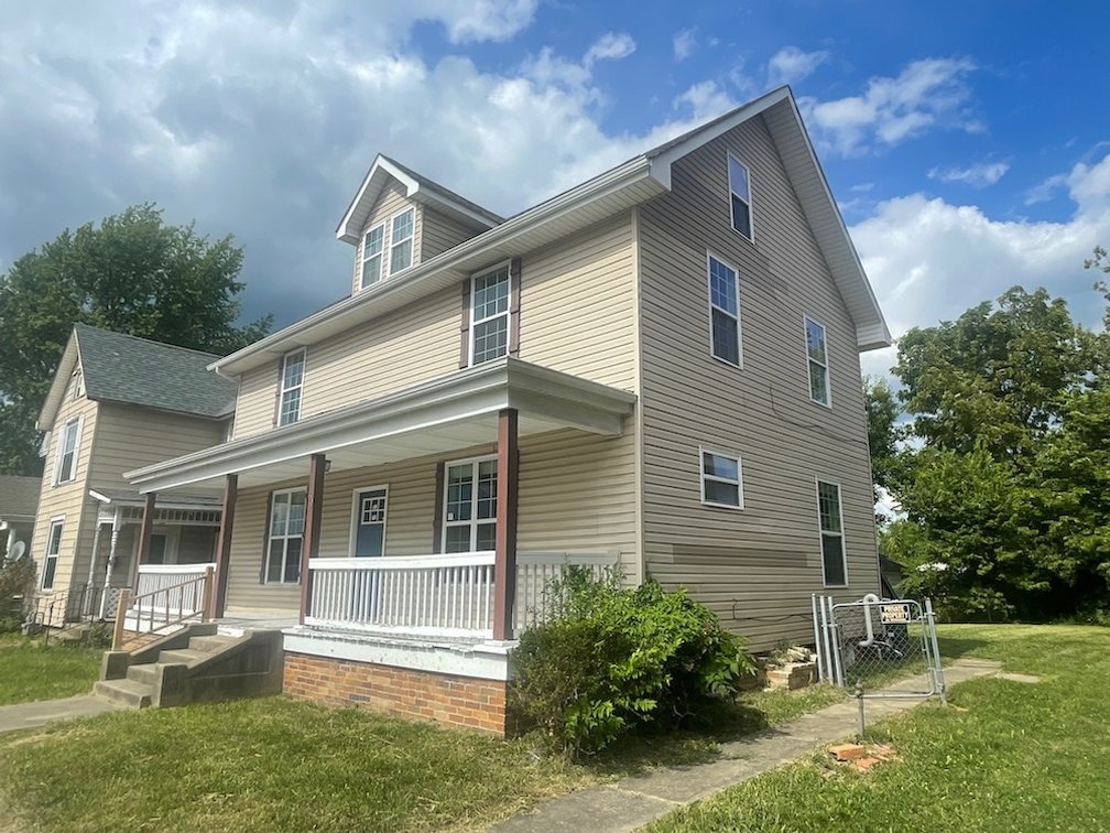 60 N. London St., Mt. Sterling, OH. 43143