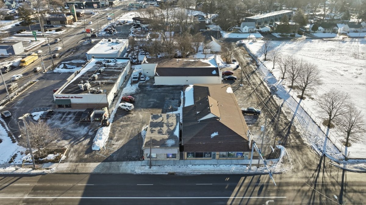5725 Secor Rd., Toledo, OH. 43623