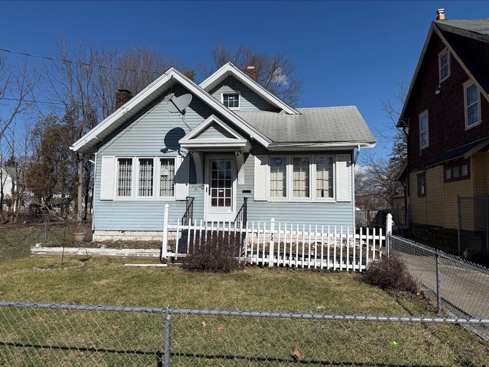 72 Labelle Ave, Youngstown, OH. 44507