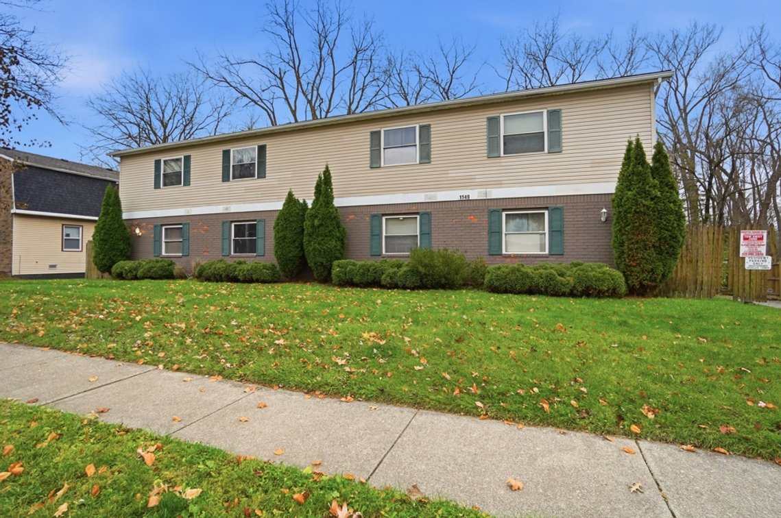 1549 Brooke Park, Toledo, OH. 43612