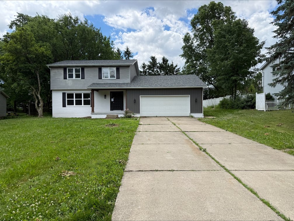2116 Overcrest St., Alliance, OH. 44601