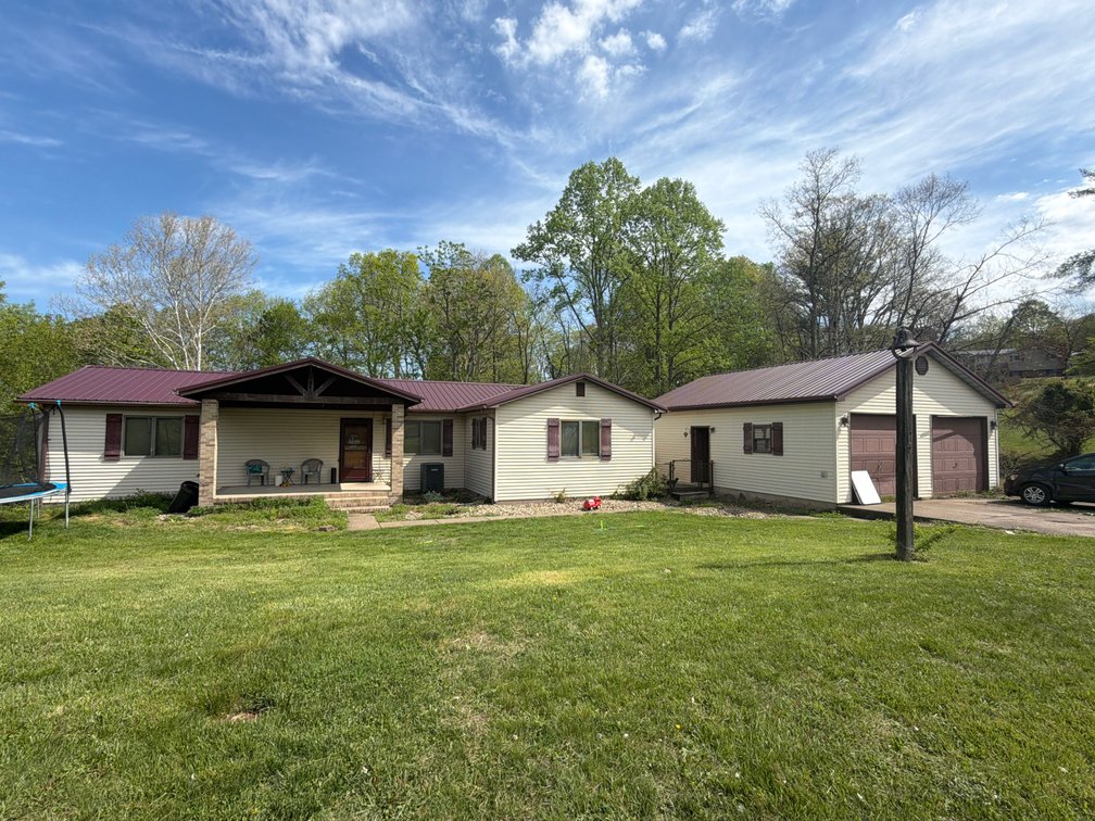 34575 Crew Rd., Pomeroy, OH. 45769