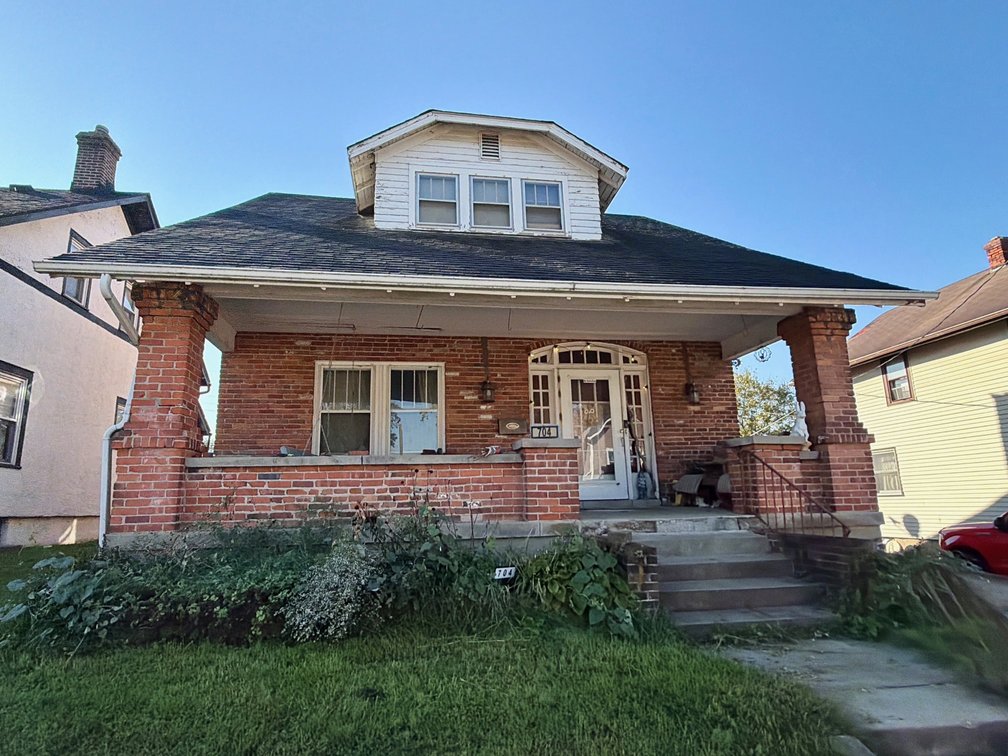 704 E. Pearl St., Miamisburg, OH. 45342