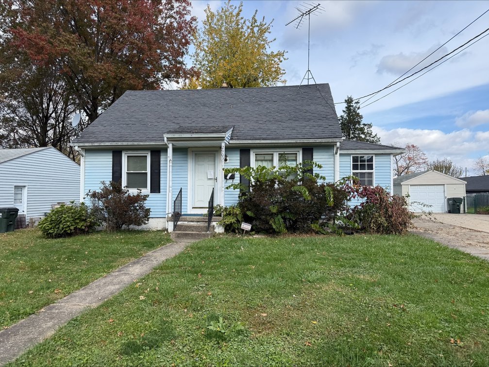 2903 33rd St. NE, Canton, OH. 44705