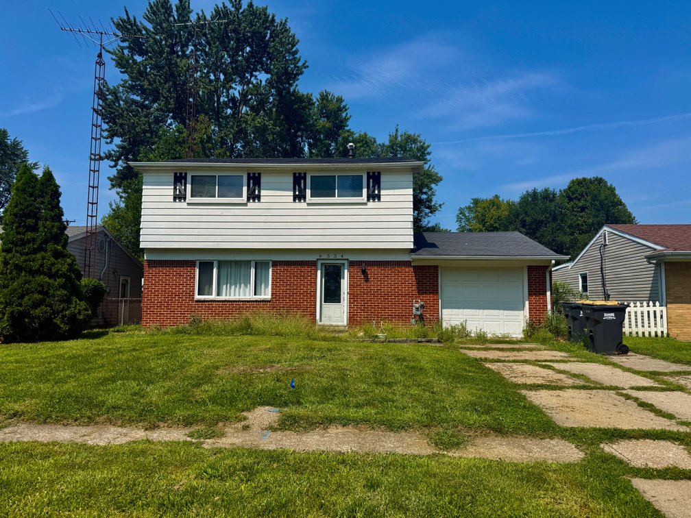 6534 Lincoln Green Rd., Holland, OH. 43528