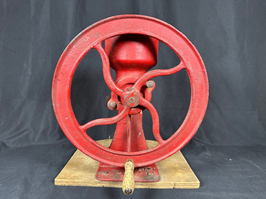 Cast Iron Hand-Crank Mill (1)