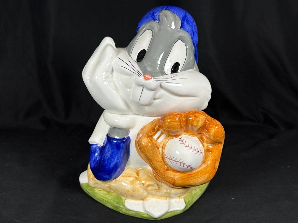 Bugs Bunny Cookie Jar (1)