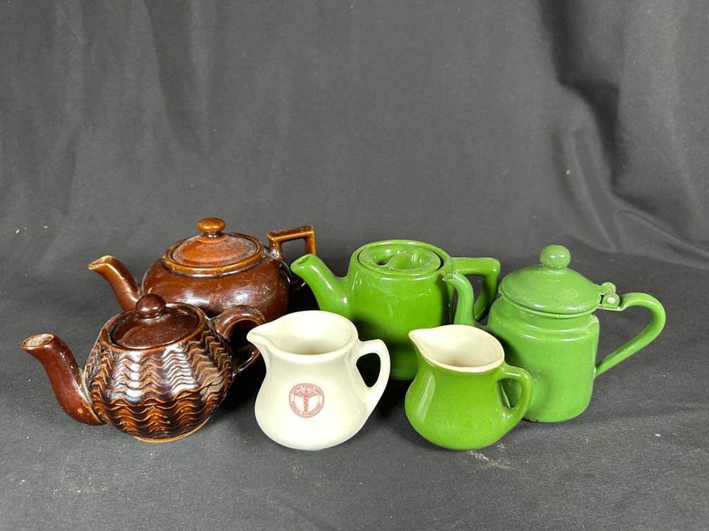 Assorted Ceramic Teaware (6)