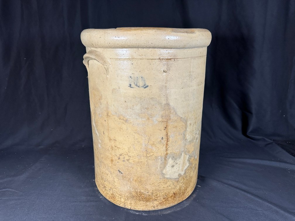 10-Gallon Stoneware Crock (1)