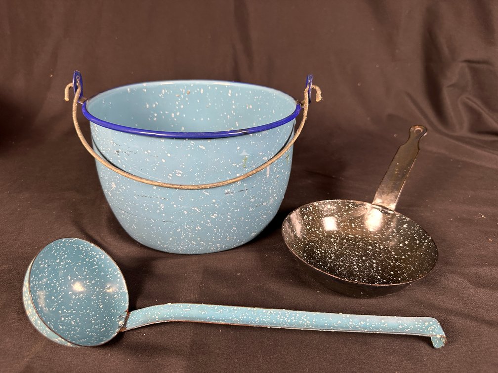 Speckled Enamelware (3)