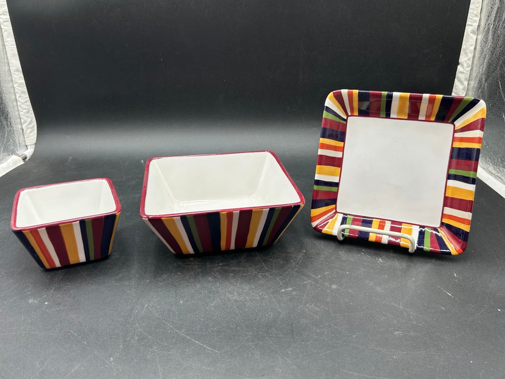 Pampered Chef Striped Bowls
