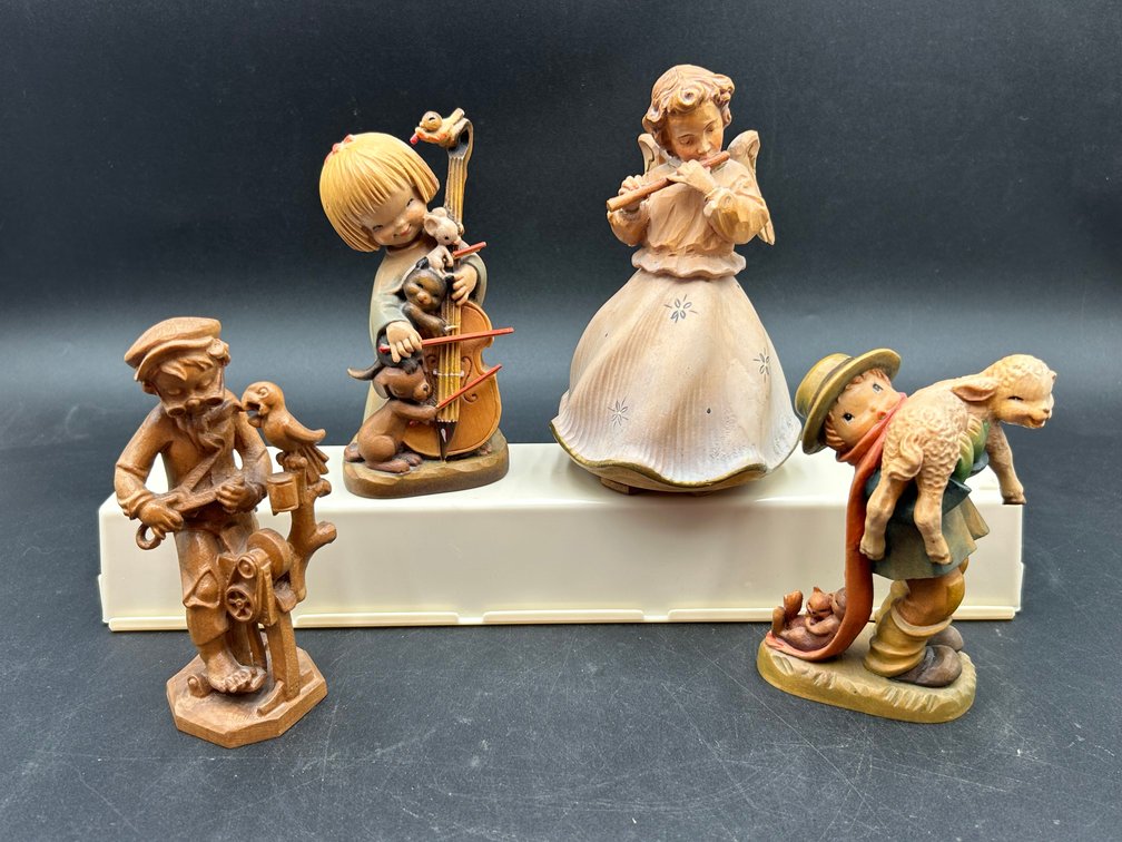 Girl & Boy Figurines