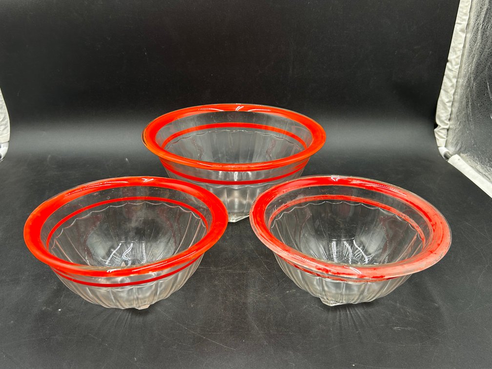 Nesting Bowls with Red Rims