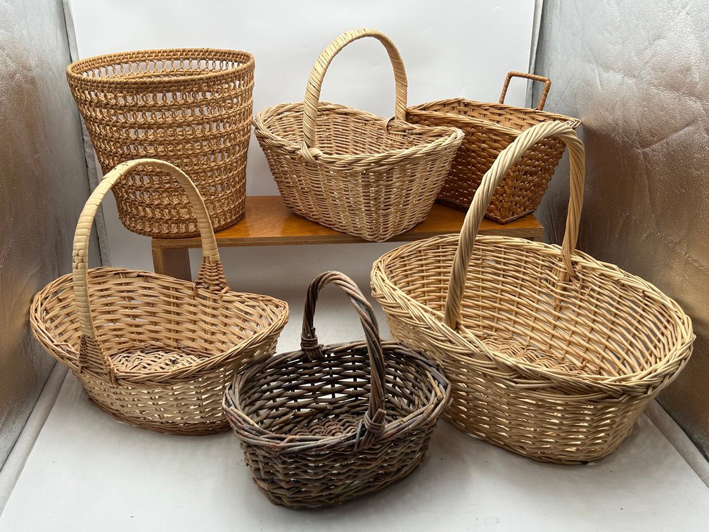 Handled Baskets with Wastebasket