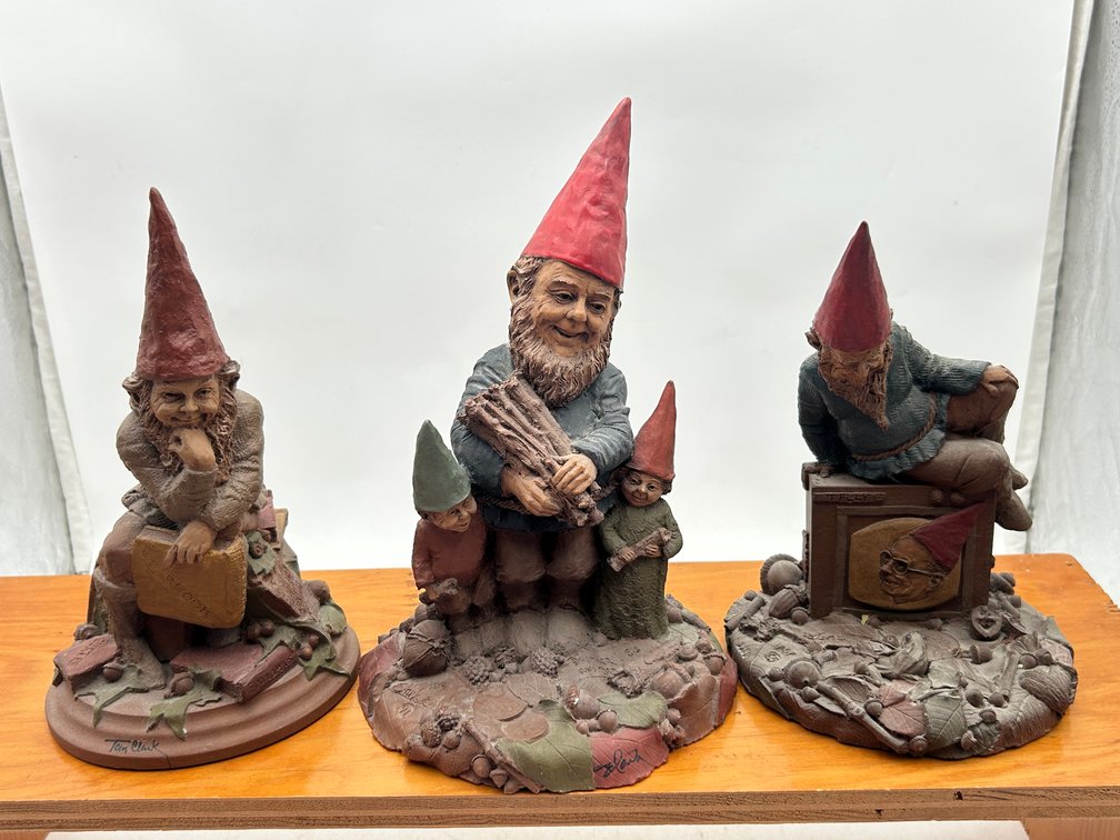Tom Clark Gnomes with Red Hats
