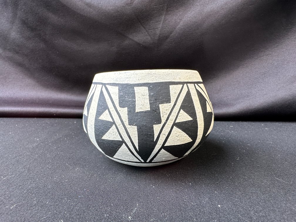 Black-on-White Geometric Terracotta Pottery Vessel