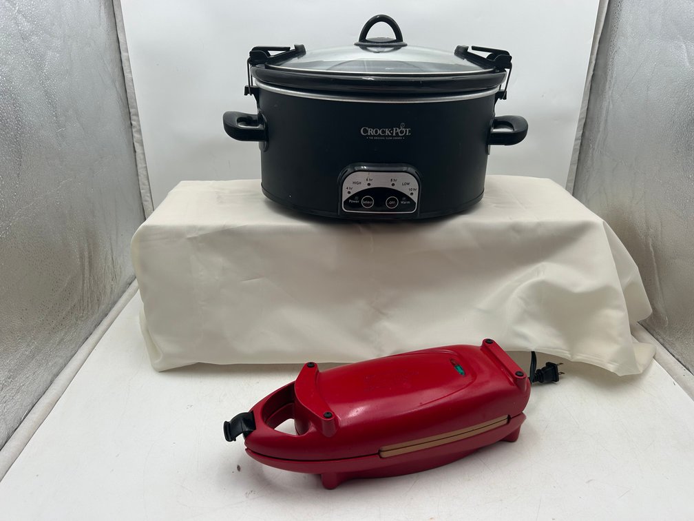 Crockpot with Locking Lid and Red Copper 5 Minute Chef