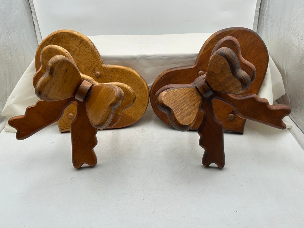 Heart Shaped Wood Quilt Hangers (2)
