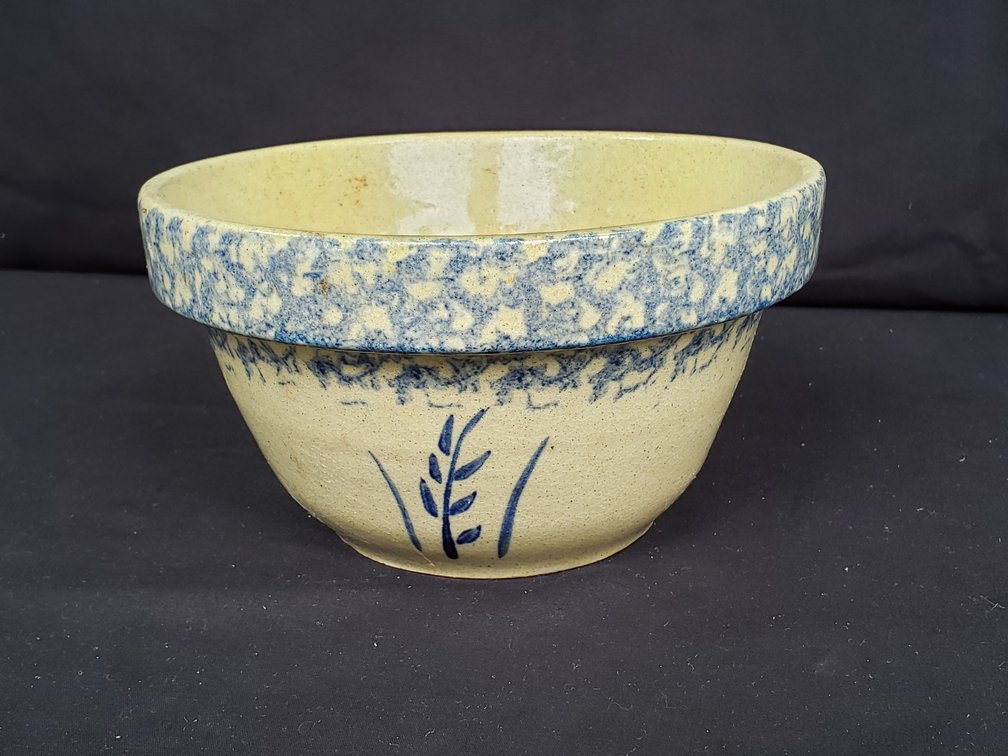 R. R. P. CO. Stoneware Spongeware Mixing Bowl