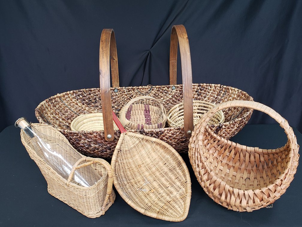 Woven Baskets, Wicker Wine Bottle Cradle, and Tray