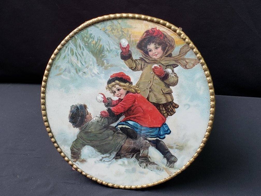 Round Framed Snowball Fight Illustration with Hanging Chain