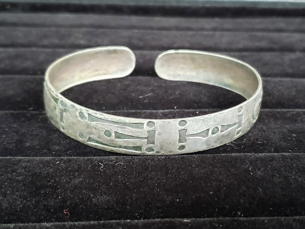 Sterling Silver Hammered Geometric Cuff Bracelet