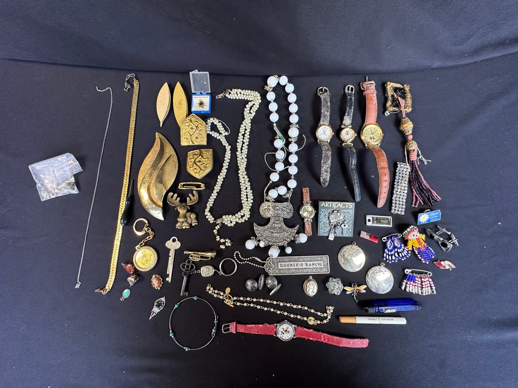 Costume Jewelry, Wristwatches, Brooches, and Accessories