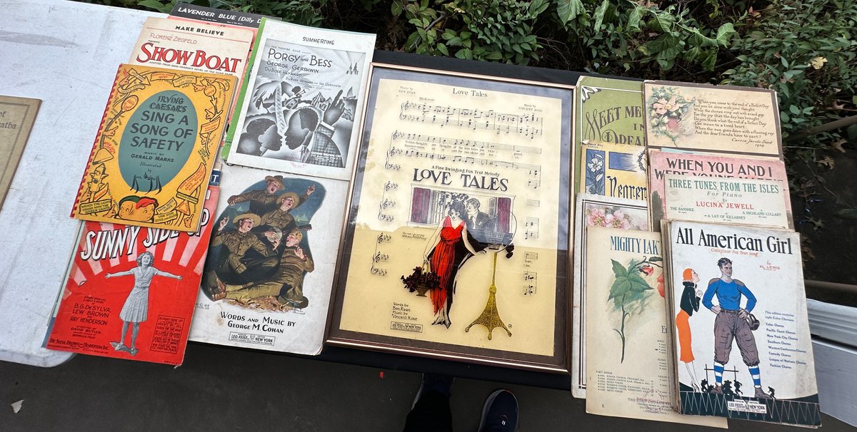 Sheet Music Folios, Songbooks, and Framed Music Display