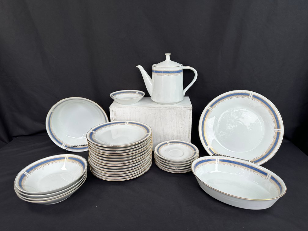 Noritake Blue Dawn Porcelain Dinnerware Service