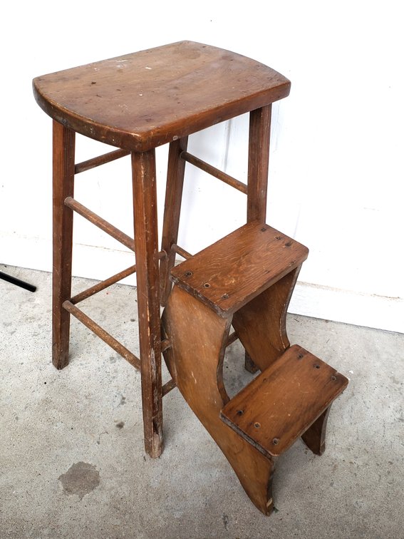 Wooden Convertible Step Stool with Pivoting Steps