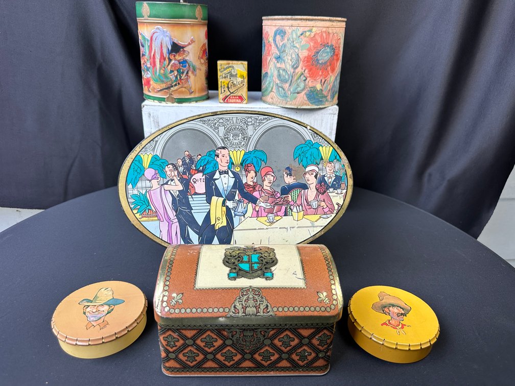 Decorative Lithographed Metal Tins and Containers